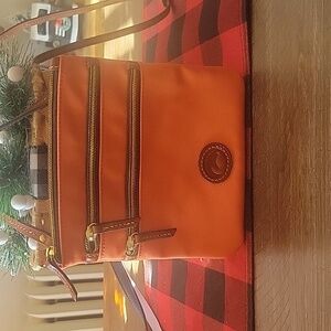 Dooney&Bourke crossbody